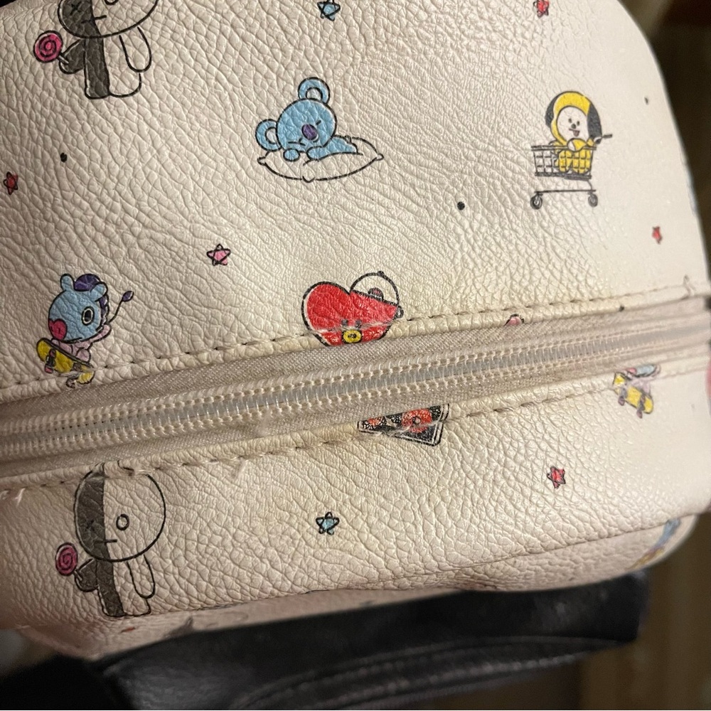 BTS BT21 Mini Backpack - Picture 9 of 11
